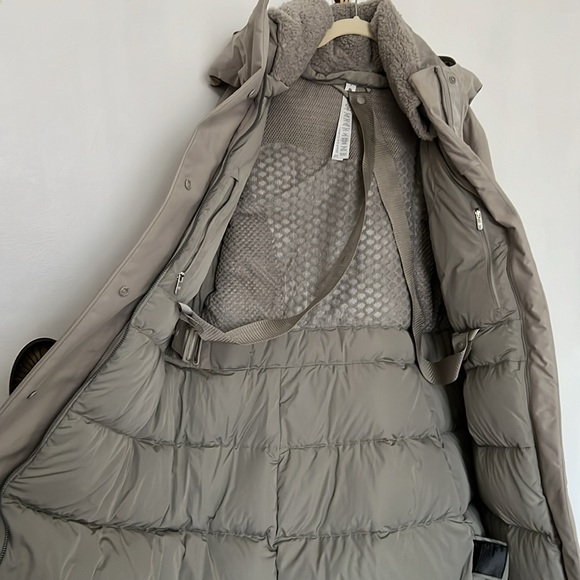 Lululemon snow warrior down parka long size 8 raw linen - Picture 6 of 12